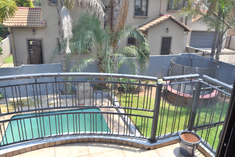 3 Bedroom Property for Sale in Amberfield Gauteng