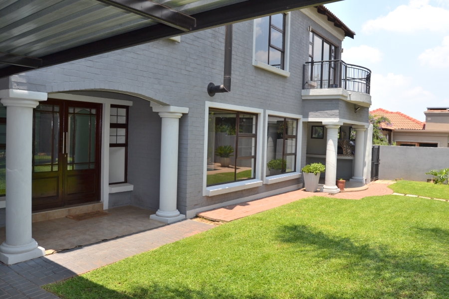 3 Bedroom Property for Sale in Amberfield Gauteng