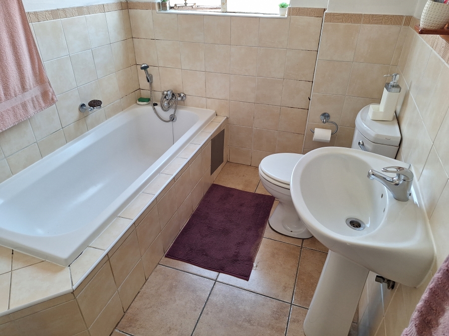 3 Bedroom Property for Sale in Castleview Gauteng