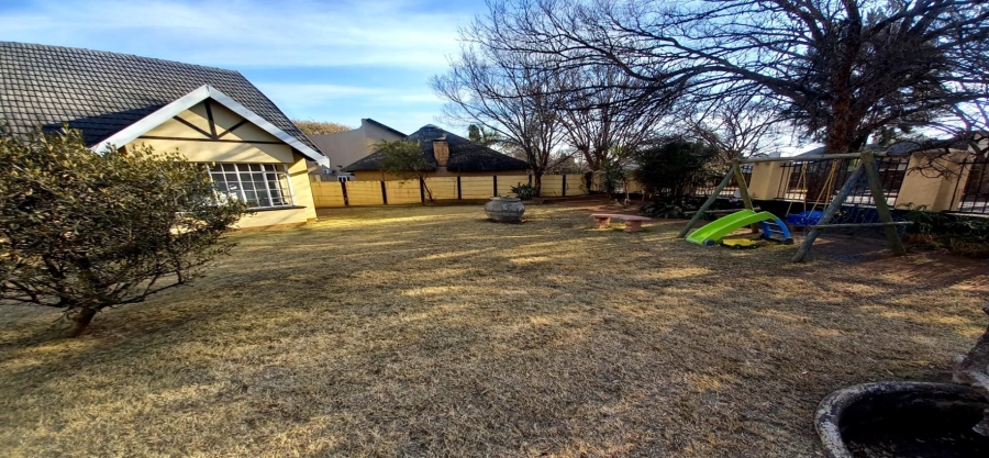 4 Bedroom Property for Sale in Farrarmere Gauteng