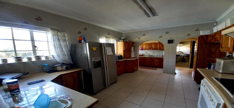 4 Bedroom Property for Sale in Farrarmere Gauteng