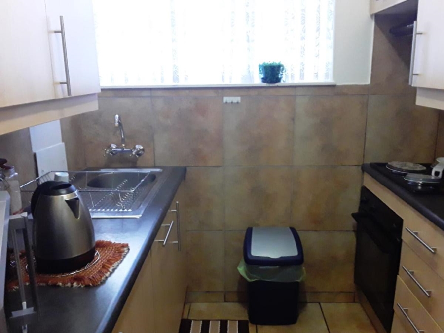 To Let 2 Bedroom Property for Rent in Morehill Gauteng