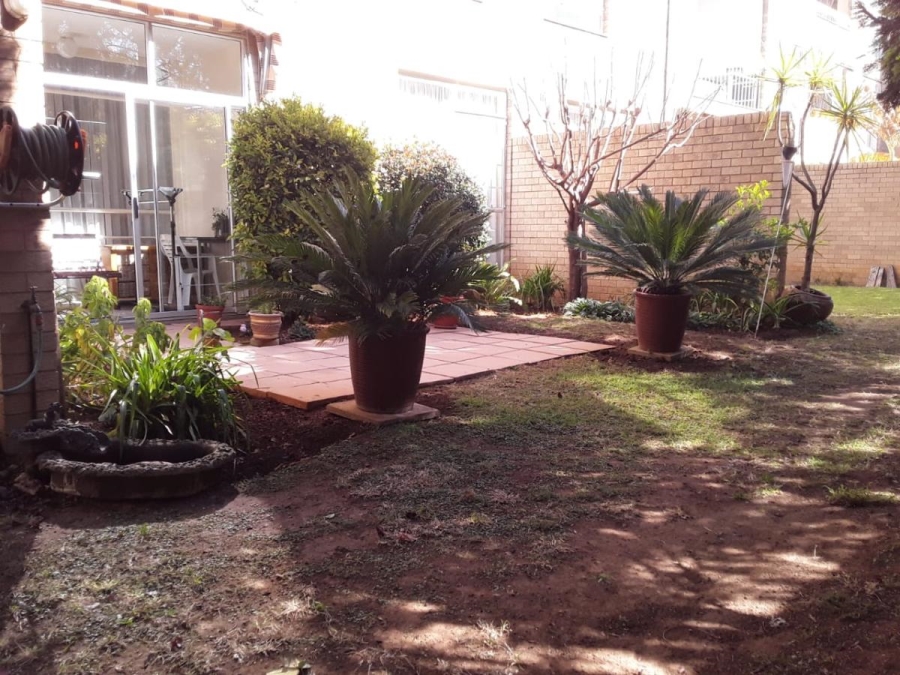 To Let 2 Bedroom Property for Rent in Morehill Gauteng