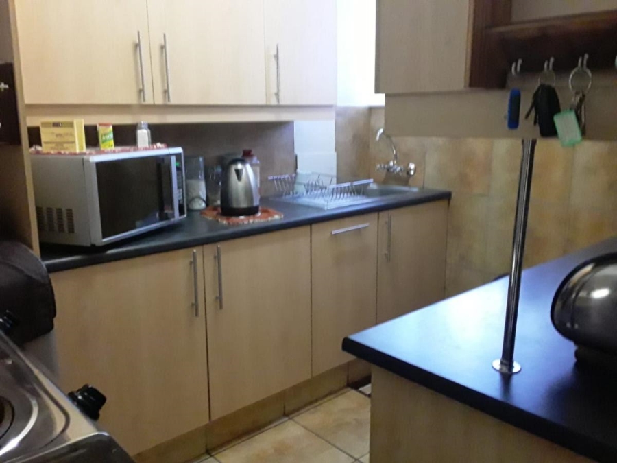 To Let 2 Bedroom Property for Rent in Morehill Gauteng