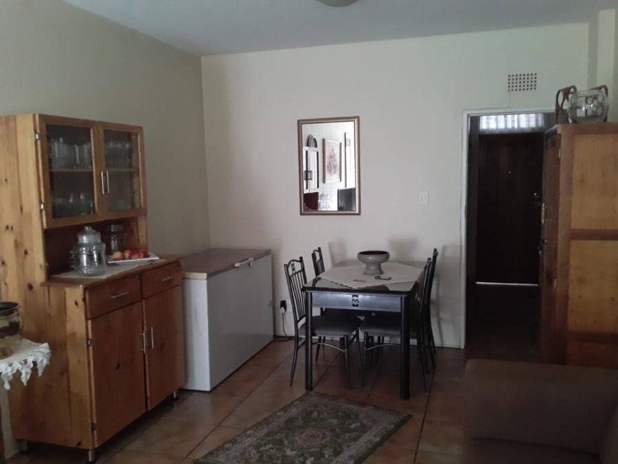 To Let 2 Bedroom Property for Rent in Morehill Gauteng