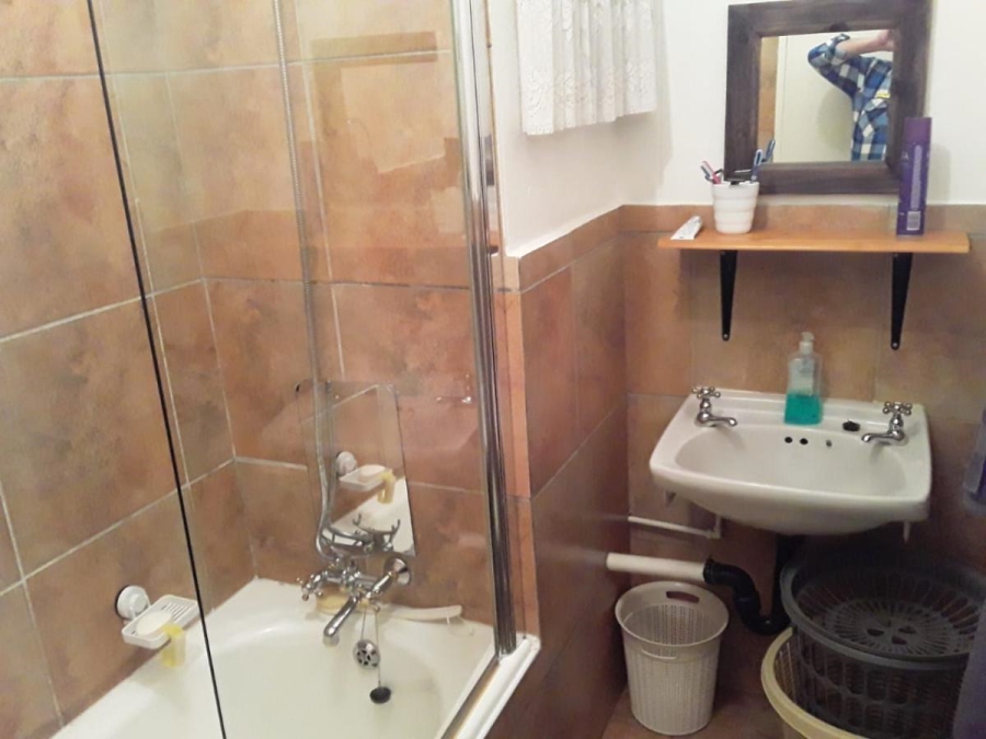 To Let 2 Bedroom Property for Rent in Morehill Gauteng