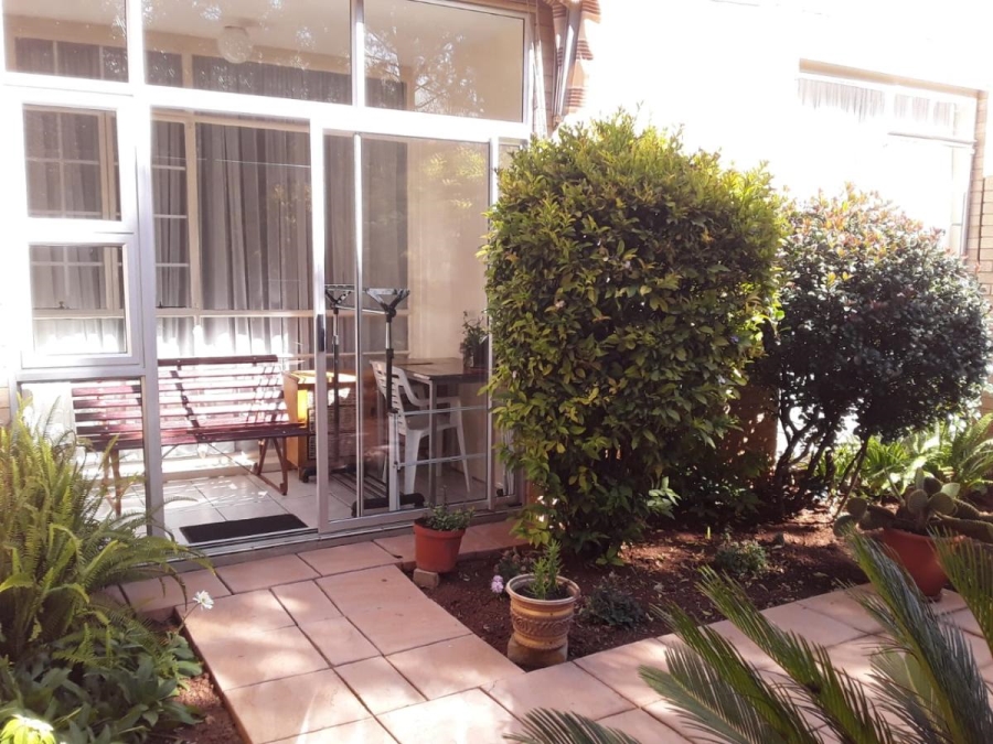 To Let 2 Bedroom Property for Rent in Morehill Gauteng