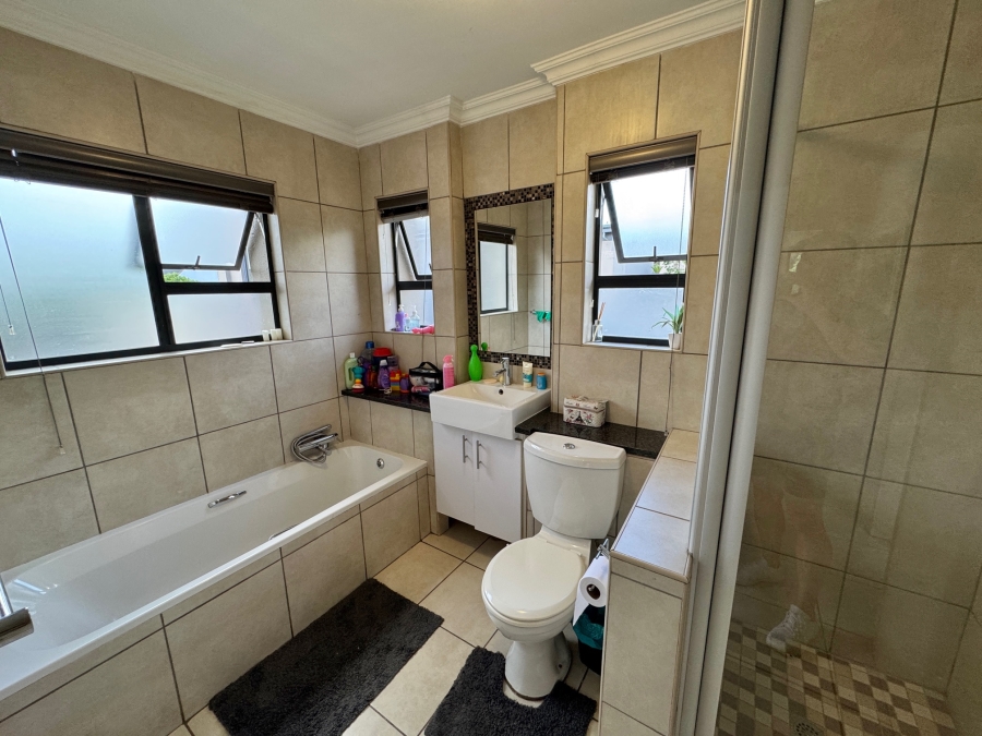 3 Bedroom Property for Sale in Olympus AH Gauteng