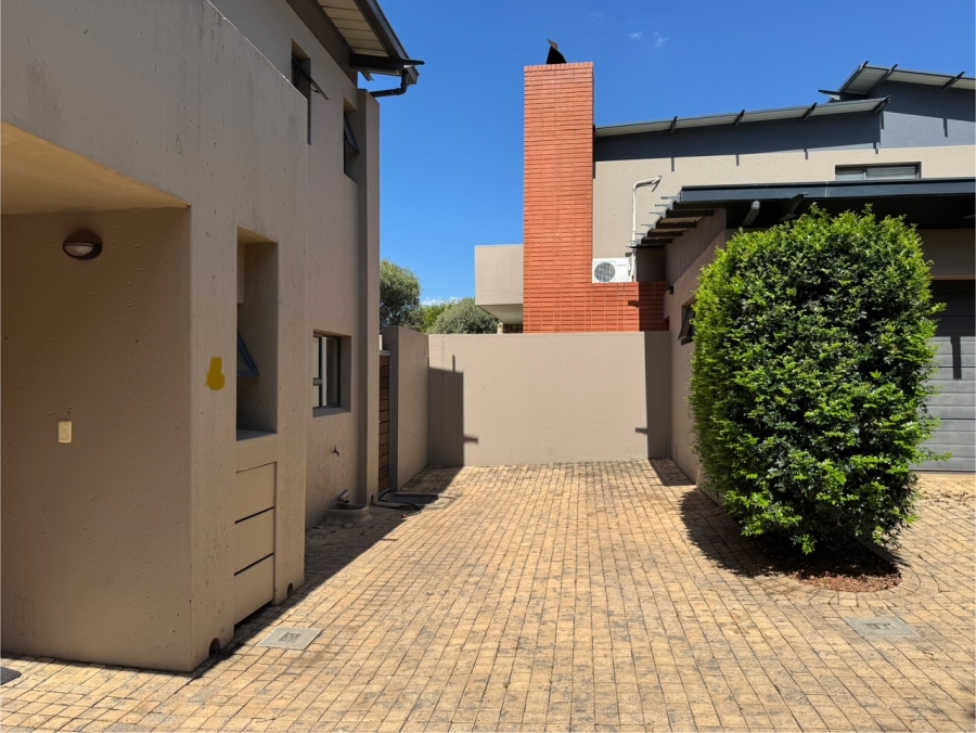 3 Bedroom Property for Sale in Olympus AH Gauteng