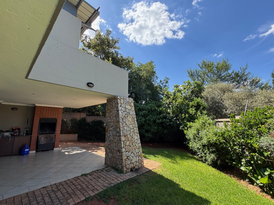 3 Bedroom Property for Sale in Olympus AH Gauteng