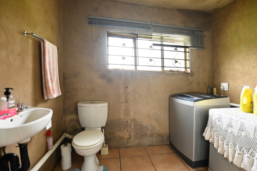 7 Bedroom Property for Sale in Rietvallei AH Gauteng