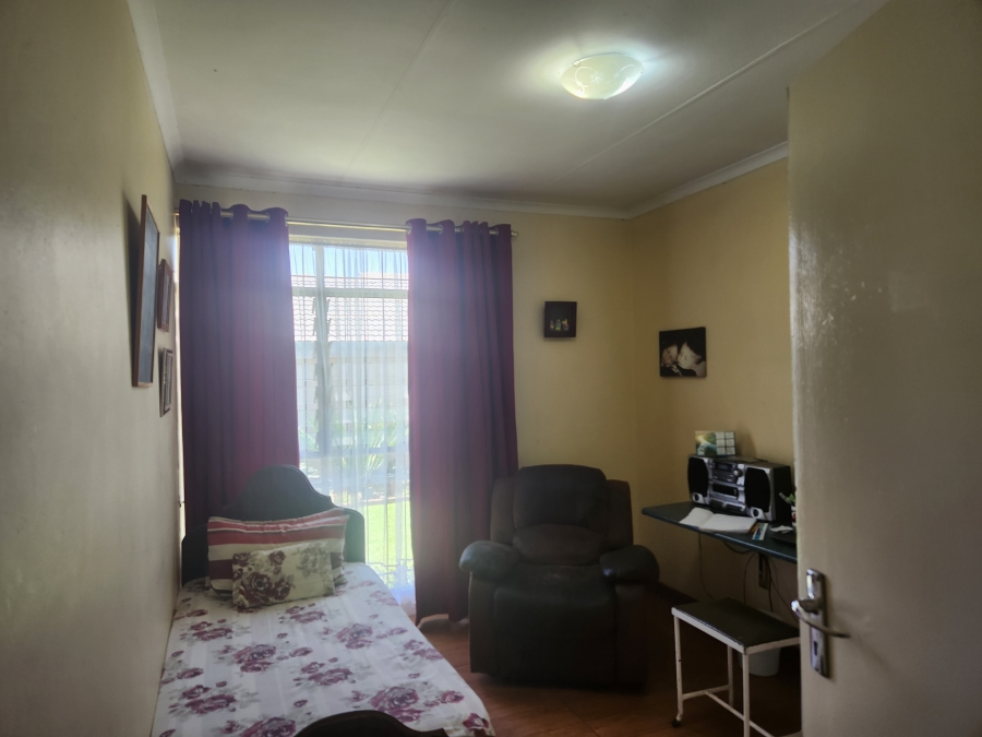 3 Bedroom Property for Sale in Florauna Gauteng