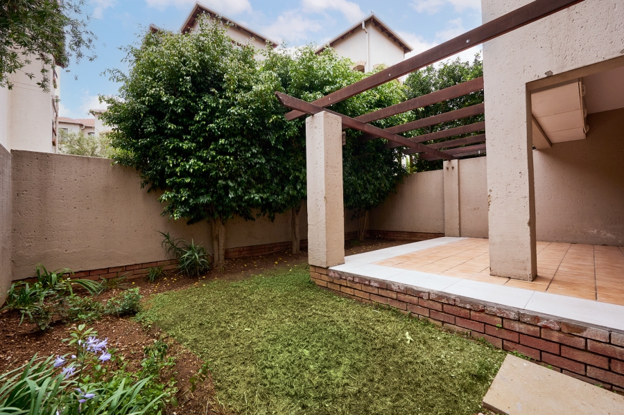 2 Bedroom Property for Sale in Sunninghill Gauteng