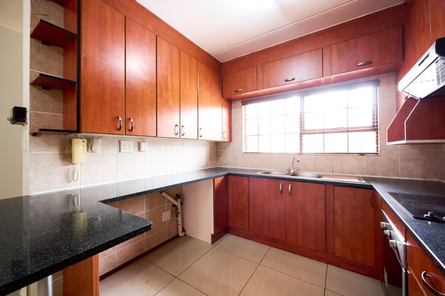 2 Bedroom Property for Sale in Sunninghill Gauteng