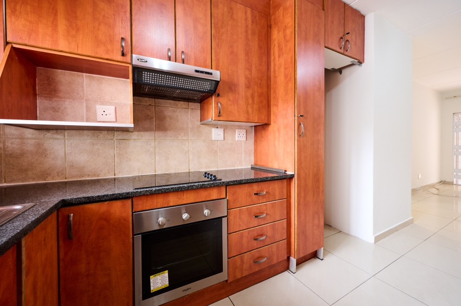 2 Bedroom Property for Sale in Sunninghill Gauteng