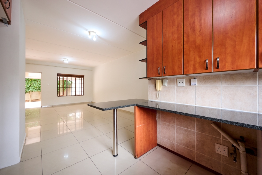 2 Bedroom Property for Sale in Sunninghill Gauteng