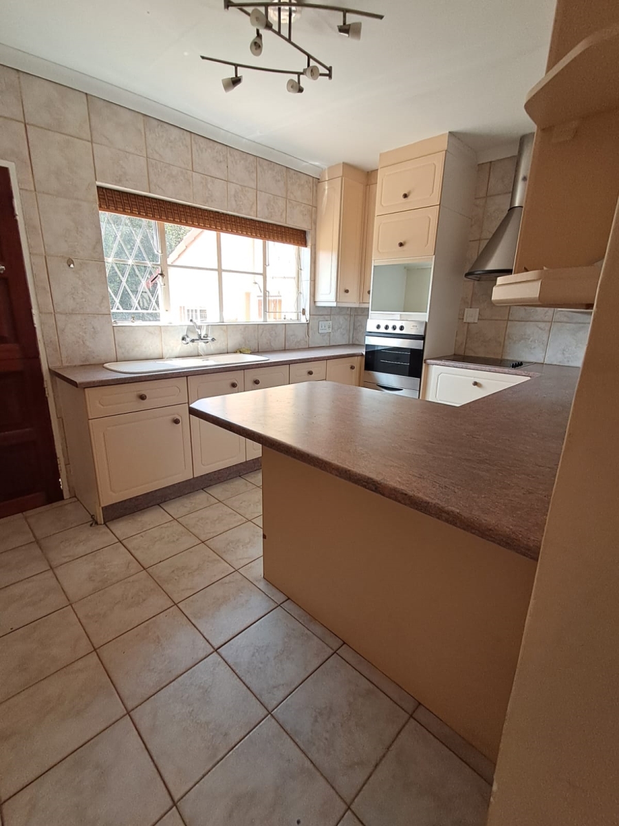 3 Bedroom Property for Sale in Brackenhurst Gauteng