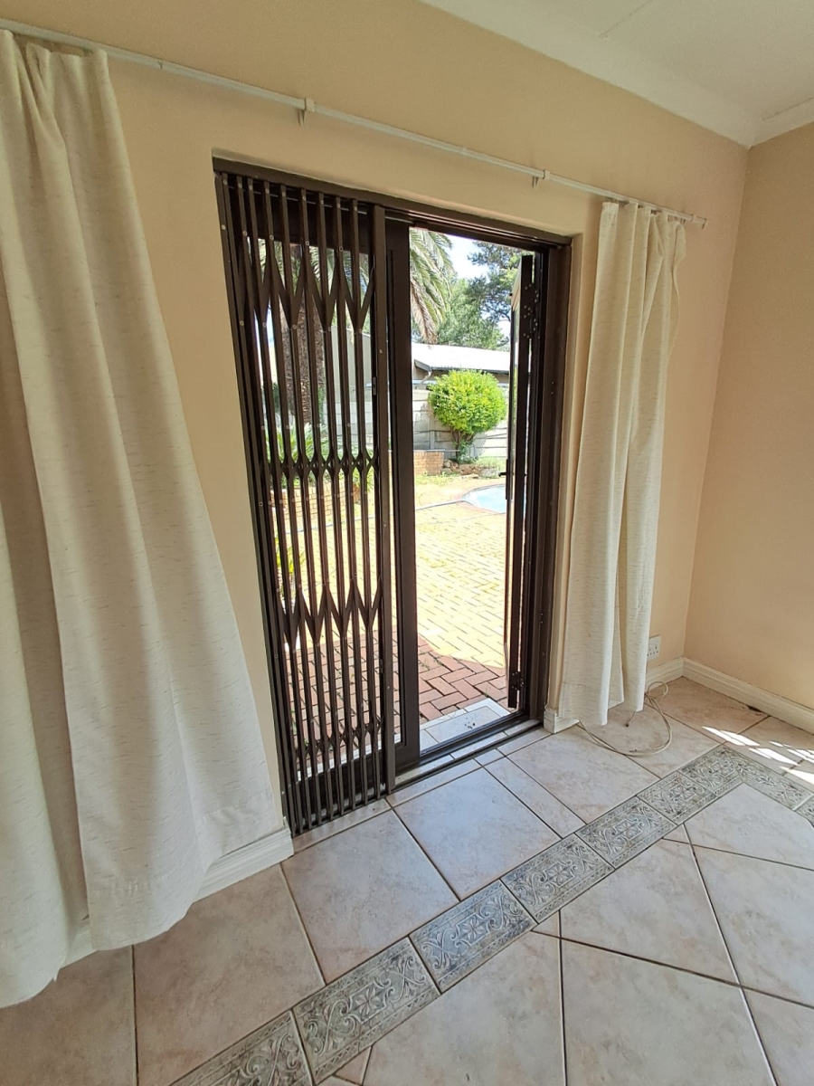 3 Bedroom Property for Sale in Brackenhurst Gauteng