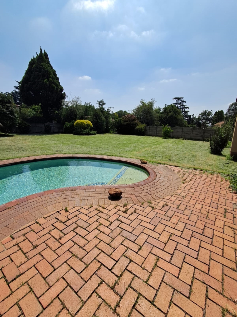 3 Bedroom Property for Sale in Brackenhurst Gauteng