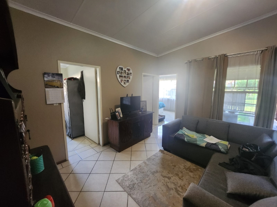 To Let 3 Bedroom Property for Rent in Elspark Gauteng