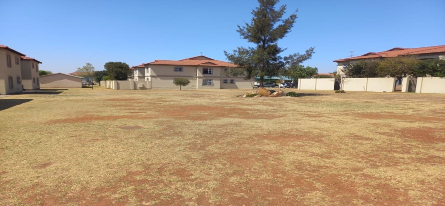 To Let 3 Bedroom Property for Rent in Morehill Gauteng