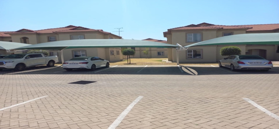 To Let 3 Bedroom Property for Rent in Morehill Gauteng