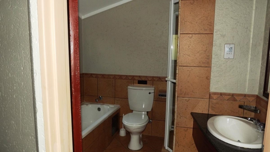 To Let 3 Bedroom Property for Rent in Vlakfontein Gauteng