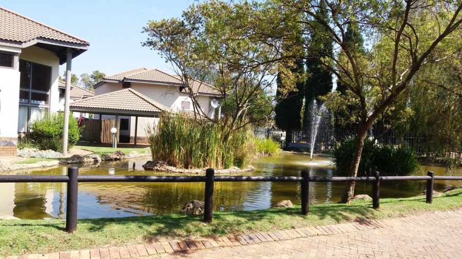 To Let 3 Bedroom Property for Rent in Vlakfontein Gauteng