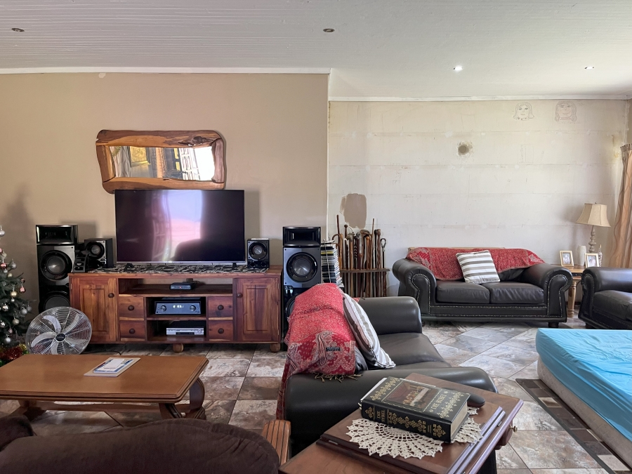 4 Bedroom Property for Sale in Eldoraigne Gauteng