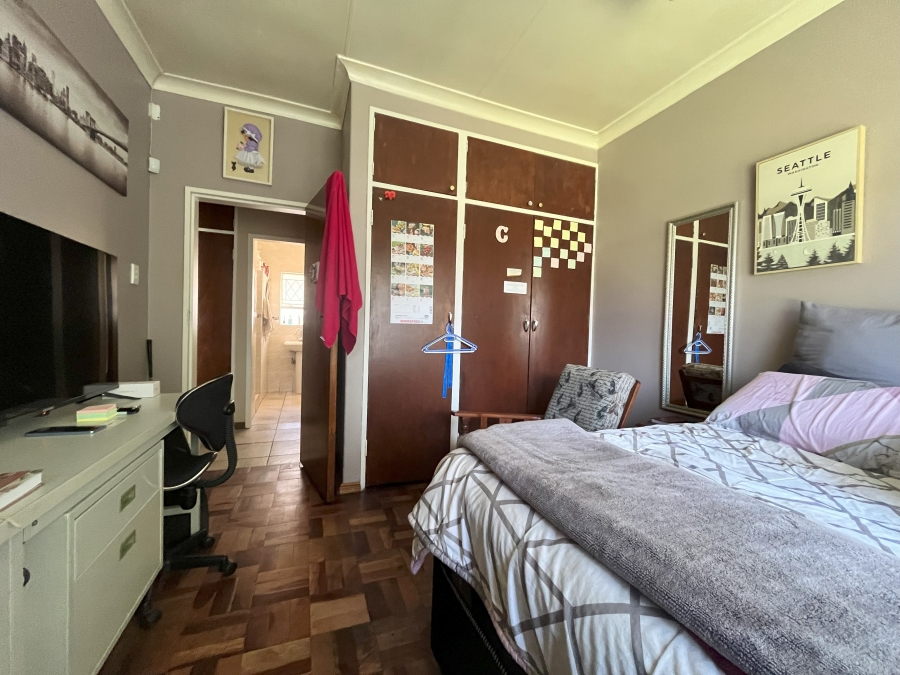 4 Bedroom Property for Sale in Eldoraigne Gauteng