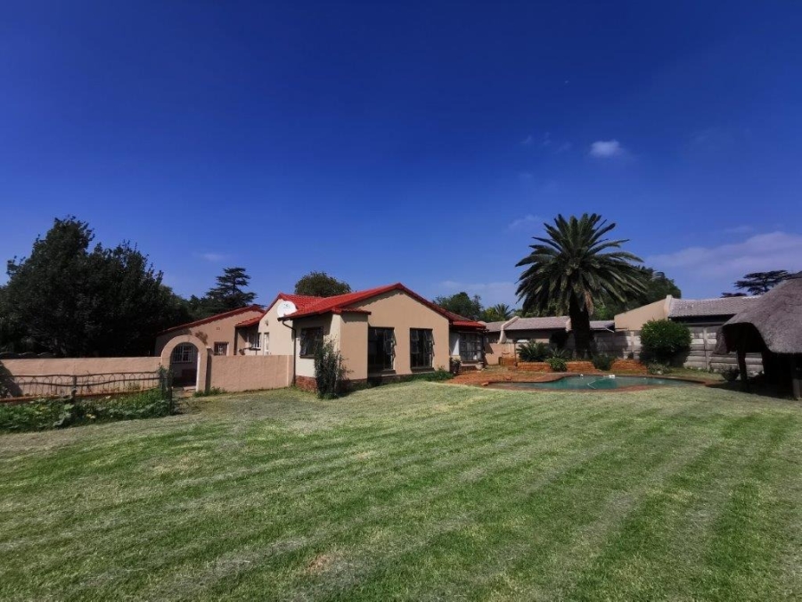 3 Bedroom Property for Sale in Brackenhurst Gauteng