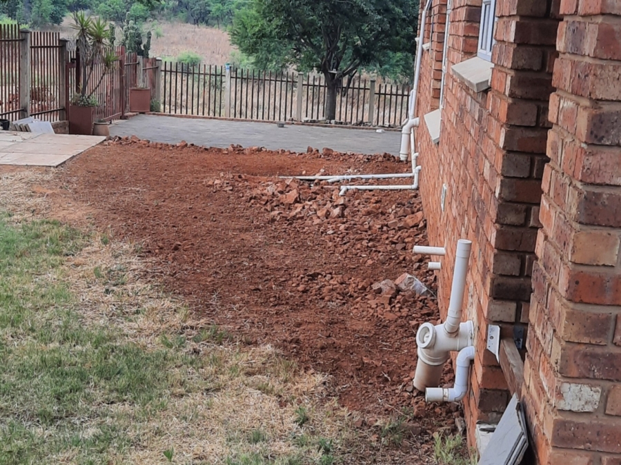 3 Bedroom Property for Sale in Vaaloewer Gauteng