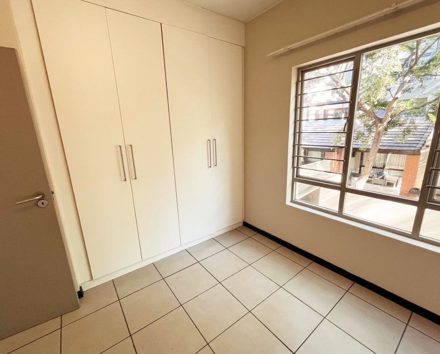 To Let 2 Bedroom Property for Rent in Bryanston Gauteng