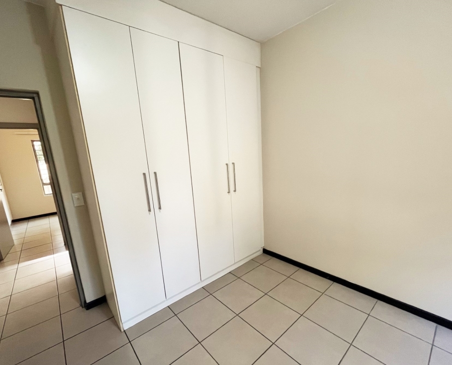 To Let 2 Bedroom Property for Rent in Bryanston Gauteng