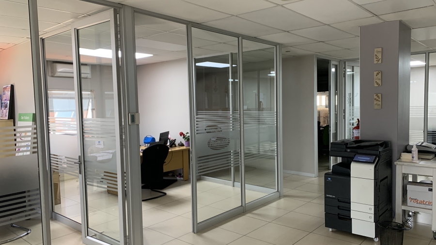 To Let commercial Property for Rent in Gosforth Park Gauteng