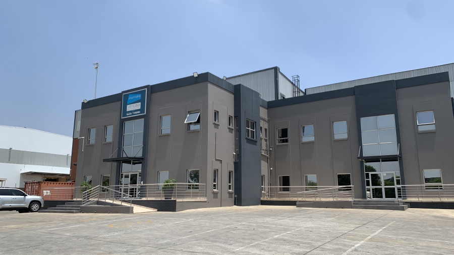 To Let commercial Property for Rent in Gosforth Park Gauteng