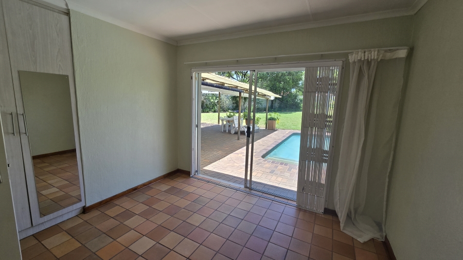 To Let 4 Bedroom Property for Rent in Sunninghill Gauteng