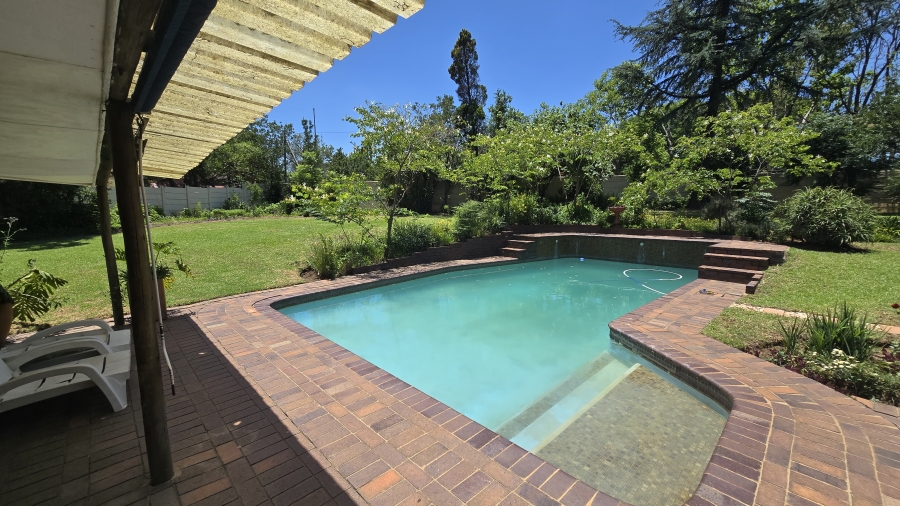 To Let 4 Bedroom Property for Rent in Sunninghill Gauteng