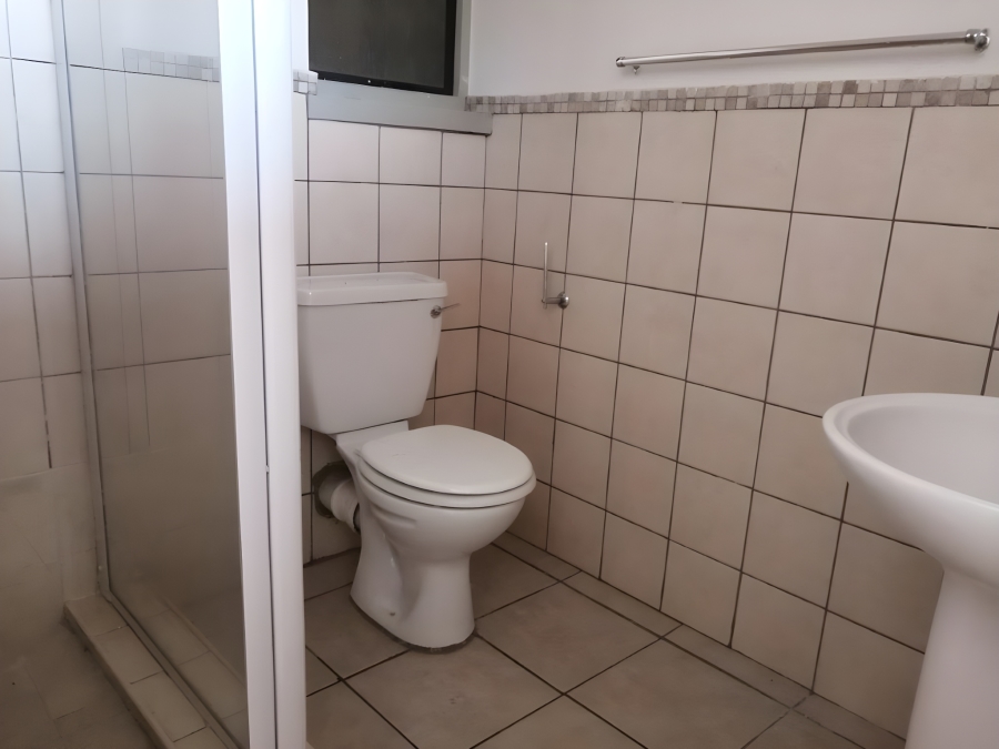 To Let 2 Bedroom Property for Rent in Noordwyk Gauteng