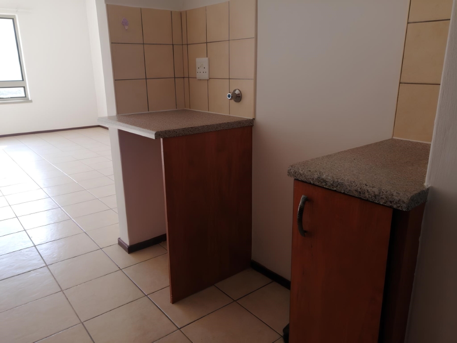 To Let 2 Bedroom Property for Rent in Noordwyk Gauteng