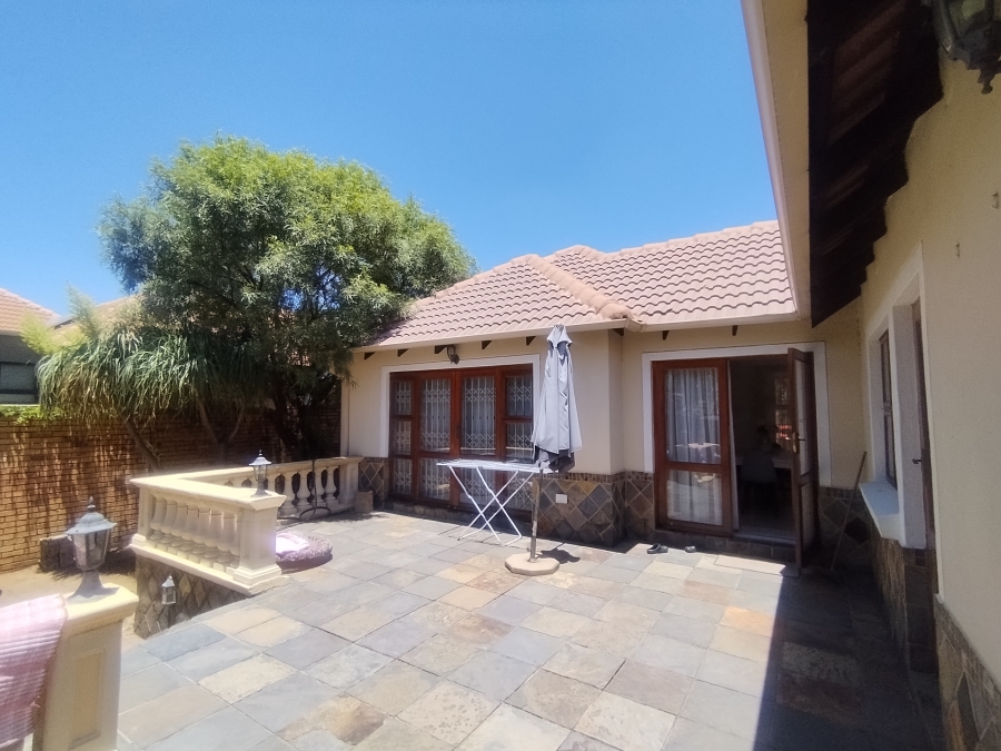 3 Bedroom Property for Sale in Emerald Estate Gauteng