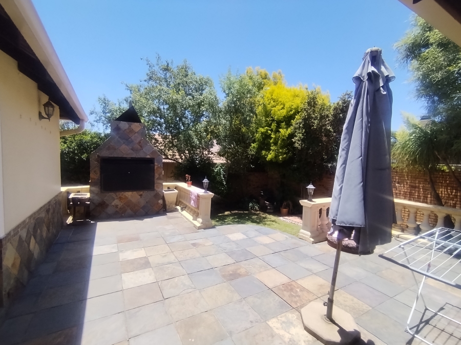 3 Bedroom Property for Sale in Emerald Estate Gauteng