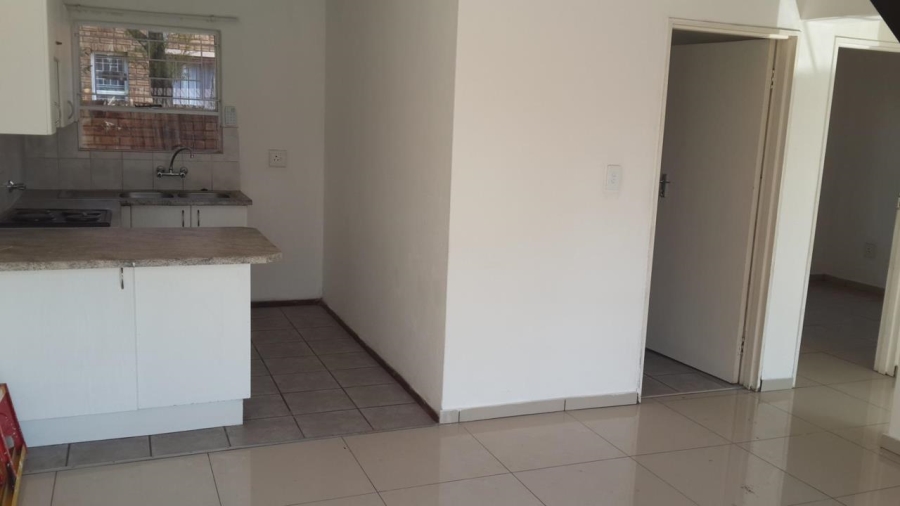 To Let 3 Bedroom Property for Rent in Weltevreden Park Gauteng