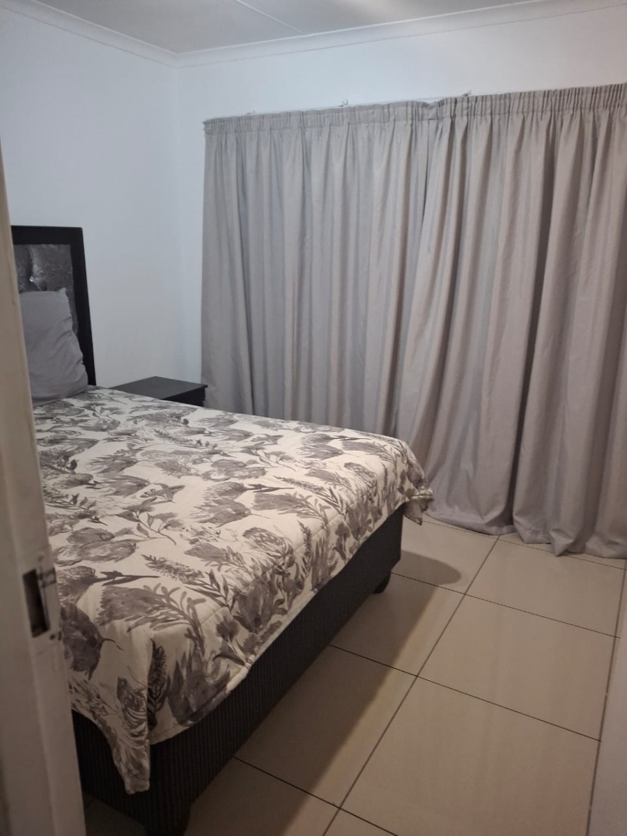 To Let 3 Bedroom Property for Rent in Weltevreden Park Gauteng