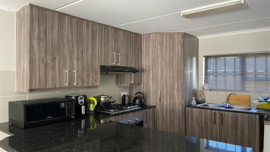 2 Bedroom Property for Sale in Rynfield A H Gauteng