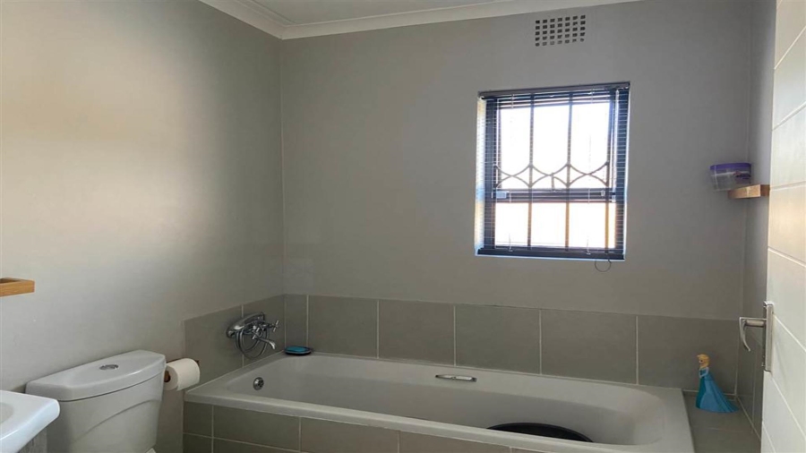 2 Bedroom Property for Sale in Rynfield A H Gauteng