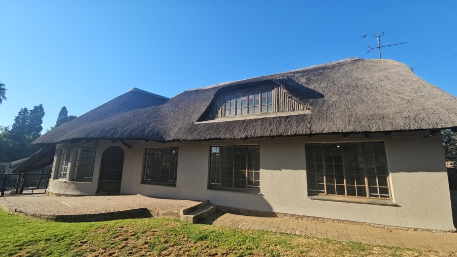 4 Bedroom Property for Sale in Morehill Gauteng