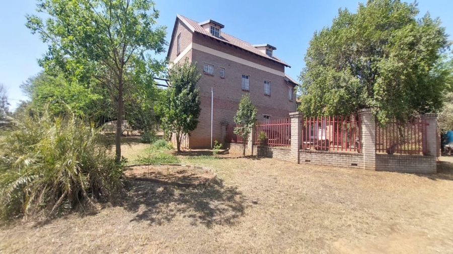 6 Bedroom Property for Sale in Benoni AH Gauteng