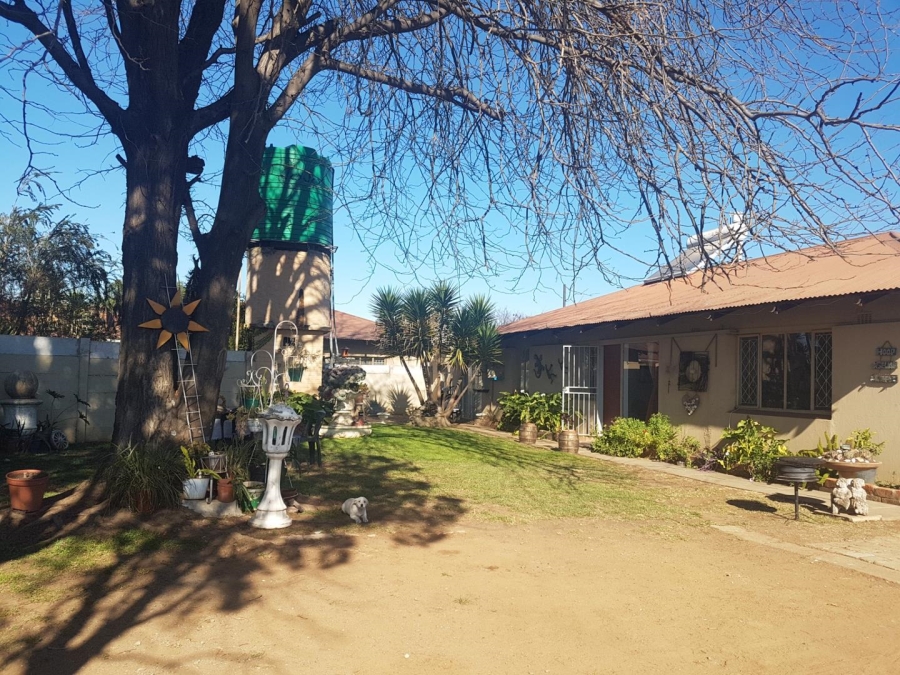 Commercial Property for Sale in Zuurfontein Gauteng