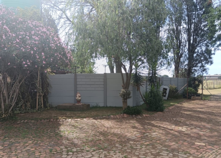 Commercial Property for Sale in Zuurfontein Gauteng